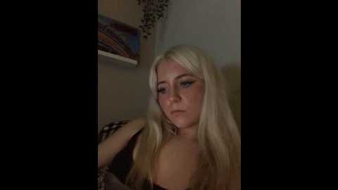 blondie_sofia_essexbabe @ stripchat on 20250918