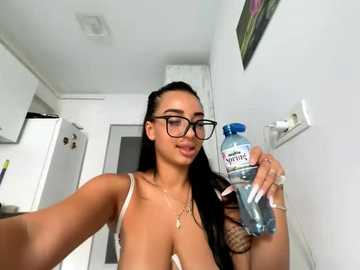 blueeyes_bb @ stripchat on 20250919