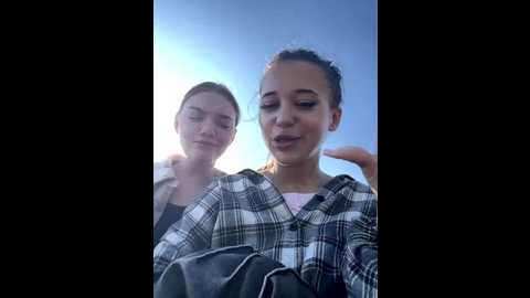 juice_bunny @ stripchat on 20250919