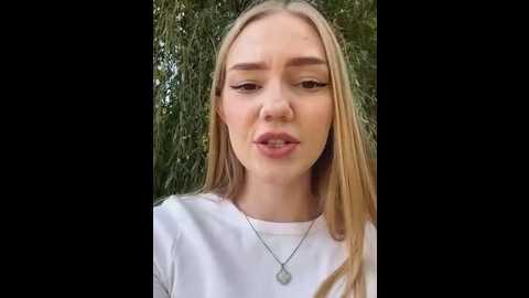 milamoone @ stripchat on 20250920