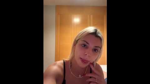 noeliagglow @ stripchat on 20250920