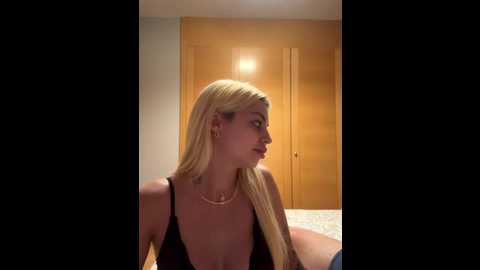 noeliagglow @ stripchat on 20250920