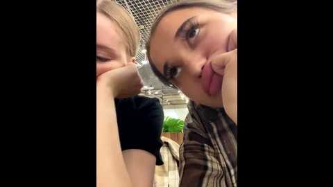 juice_bunny @ stripchat on 20250921