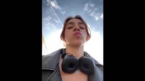 million_degrees @ stripchat on 20250921