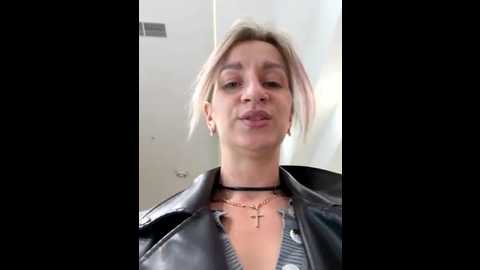 evvamur @ stripchat on 20250922