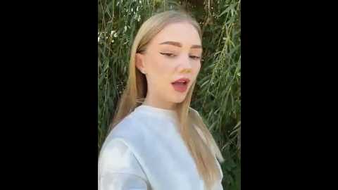 milamoone @ stripchat on 20250922