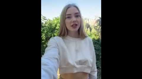 milamoone @ stripchat on 20250922