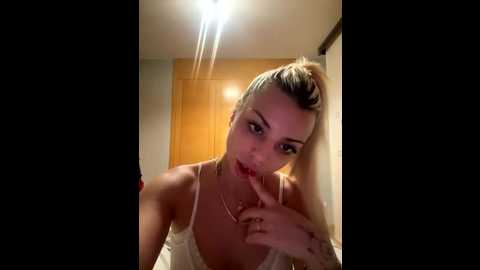 noeliagglow @ stripchat on 20250922