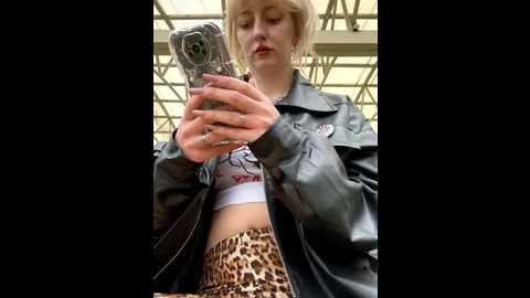 ronniekiss @ stripchat on 20250925