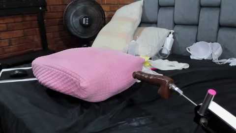 couple_gold69 @ stripchat on 20250926