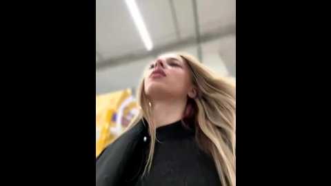 loraadoll @ stripchat on 20250927