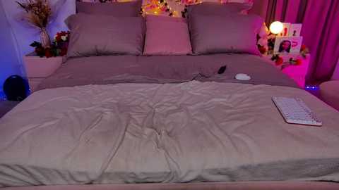 cosmic_sia @ stripchat on 20250928