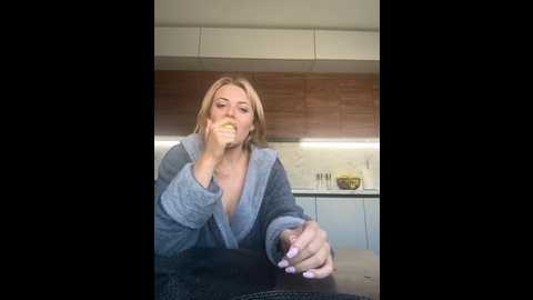 evellyn @ stripchat on 20250928