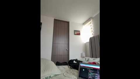 anli5 @ stripchat on 20250929