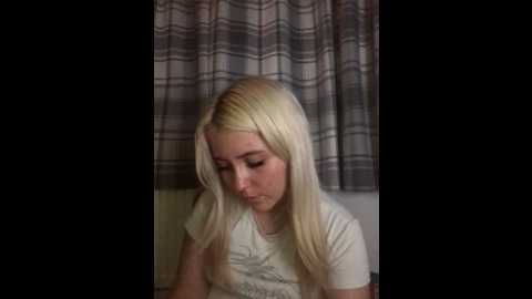 blondie_sofia_essexbabe @ stripchat on 20250929