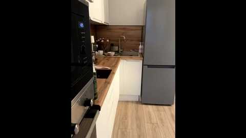 linaviam @ stripchat on 20250929