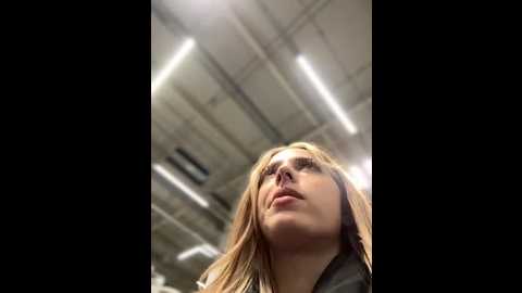 loraadoll @ stripchat on 20250929