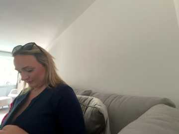 elliemaee @ stripchat on 20250930