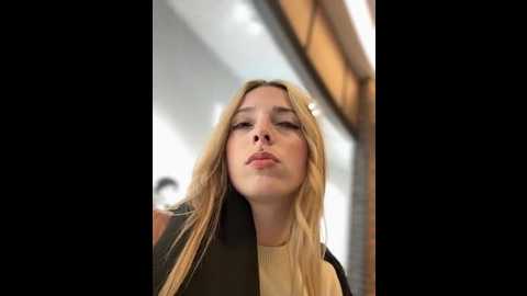 loraadoll @ stripchat on 20250930