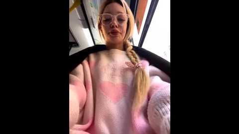 babydolll @ stripchat on 20251001