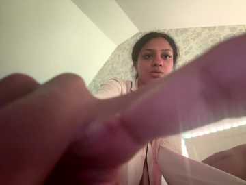 bellasummerr @ stripchat on 20251001