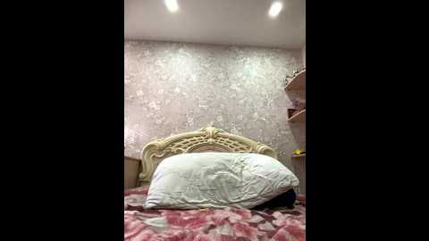 ellirose @ stripchat on 20251001