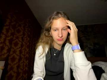 eva_angel3 @ stripchat on 20251001