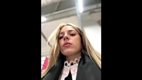 loraadoll @ stripchat on 20251001