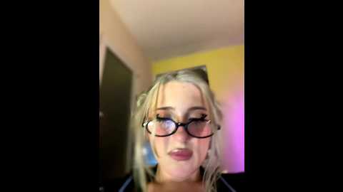 melissa_cum @ stripchat on 20251001