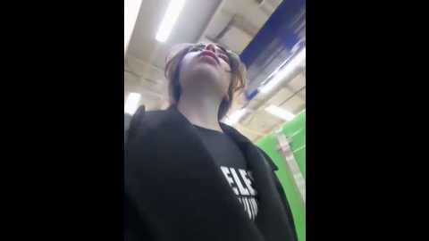 pantyless @ stripchat on 20251001