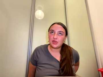 playfulvixen25 @ stripchat on 20251001