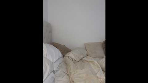 sexysaraxxoo @ stripchat on 20251001