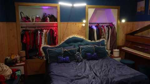 vanessadoyle @ stripchat on 20251001