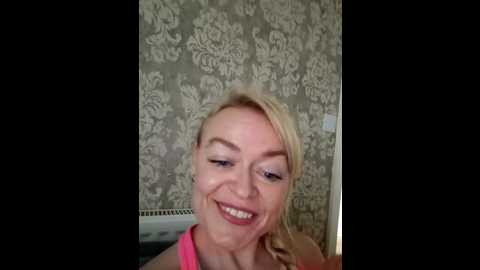 demidelightfulxx @ stripchat on 20251002