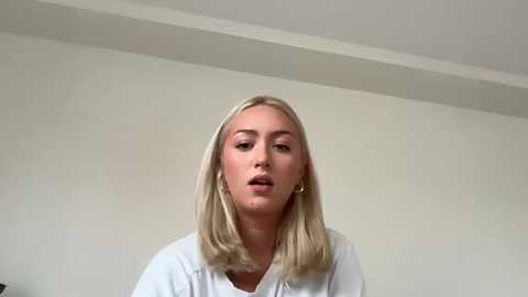 kitty_swetty @ stripchat on 20251002