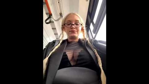 milkyy_wway @ stripchat on 20251002