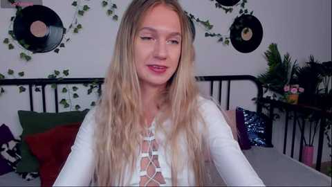 serenacrystall @ stripchat on 20251002