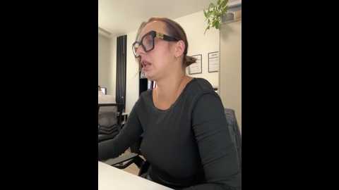 hii_lolla @ stripchat on 20251003