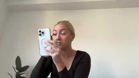 kitty_swetty @ stripchat on 20251003