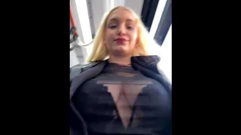 milkyy_wway @ stripchat on 20251003