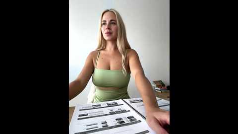 streetdoll @ stripchat on 20251003