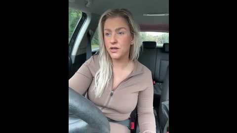 charleigh_xx @ stripchat on 20251004