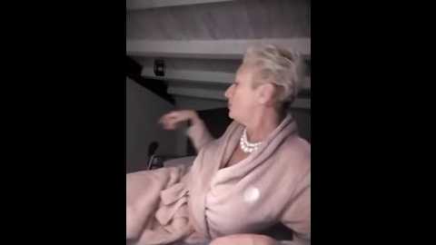 divinaerotica @ stripchat on 20251004