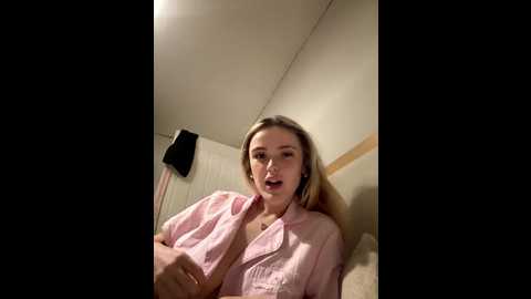 elliemaexoxo @ stripchat on 20251004