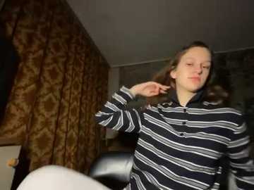 eva_angel3 @ stripchat on 20251004