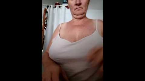 milf_love_fist99 @ stripchat on 20251004