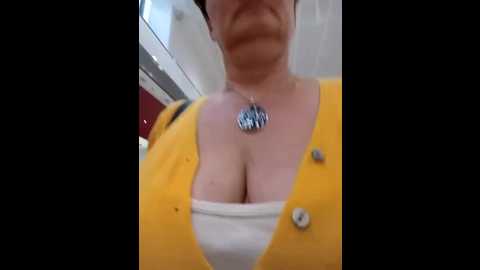 milf_love_fist99 @ stripchat on 20251004