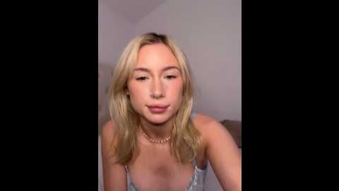 sexysaraxxoo @ stripchat on 20251004