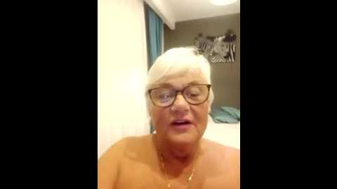 suesinner @ stripchat on 20251004