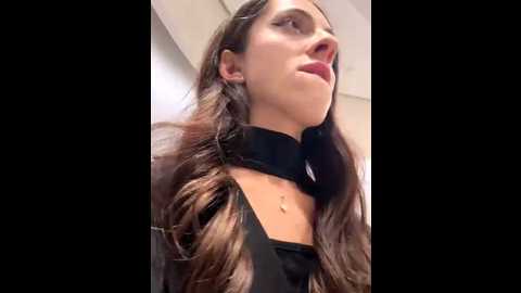 yesmoree @ stripchat on 20251004